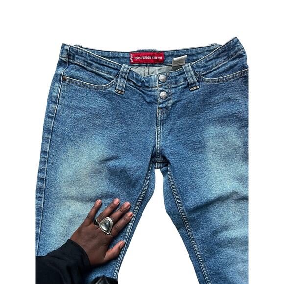 Inc - Picture 3 of 3